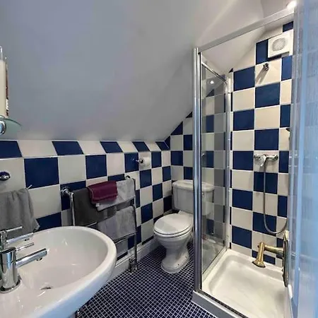 Large Double Room With Free Parking In York Exterior photo